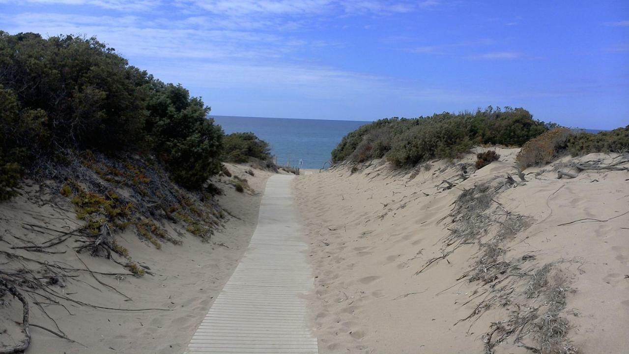 La Casa Sulle Dune Badesi Exteriör bild